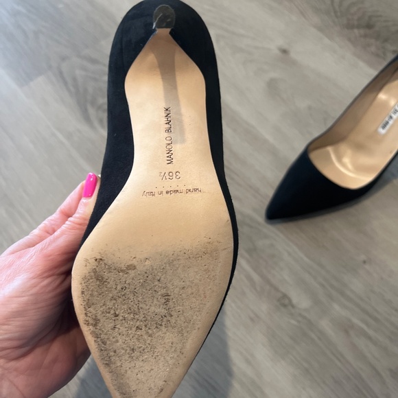 Manolo Blahnik like new! - Picture 3 of 4